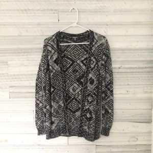 Black and white geometric cardigan